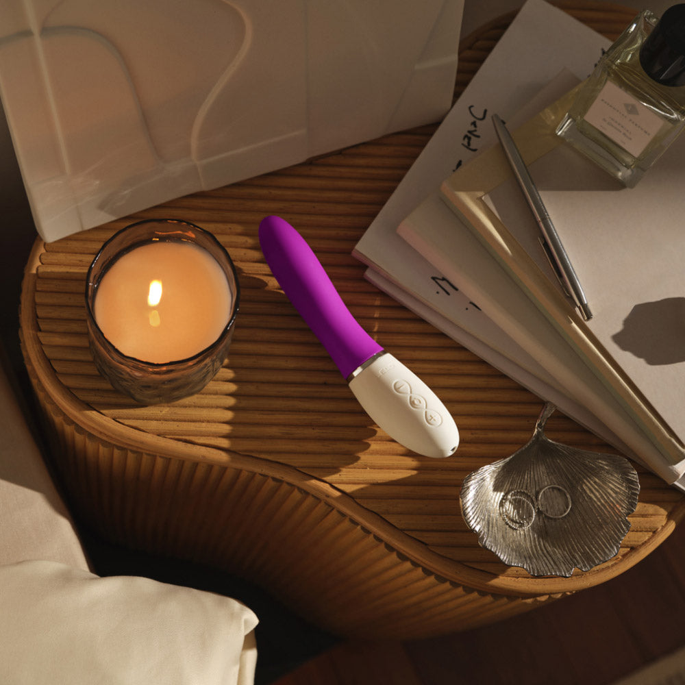 Vibro point G connected Liv 3 of Lelo - Lelo Book 3