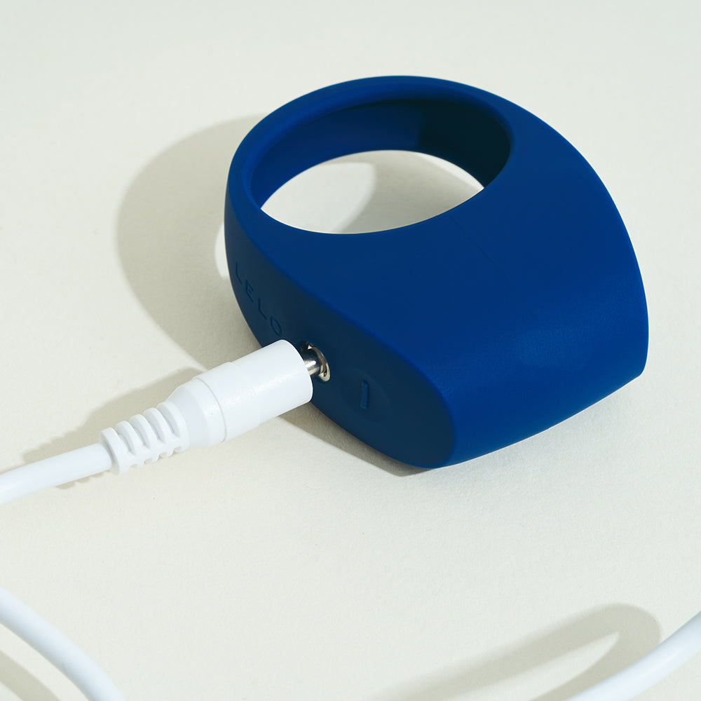 TOR 3 cockring vibrant de Lelo - Bleu foncé