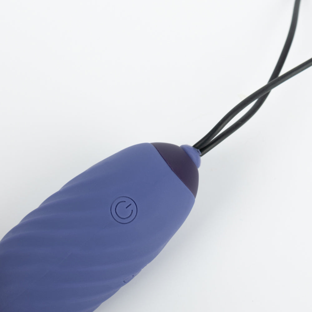 Cocotte - remote-controlled vibrating egg - Blue