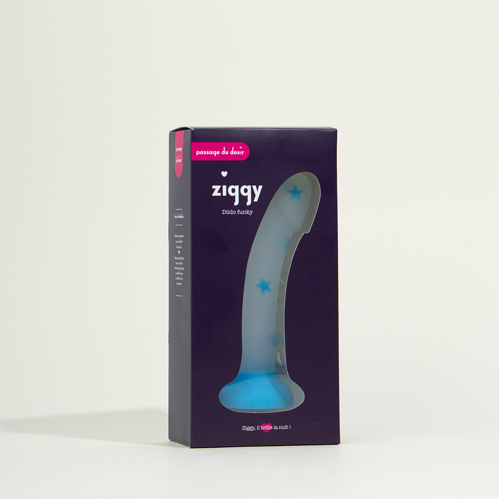 Funky suction cup dildo - Ziggy