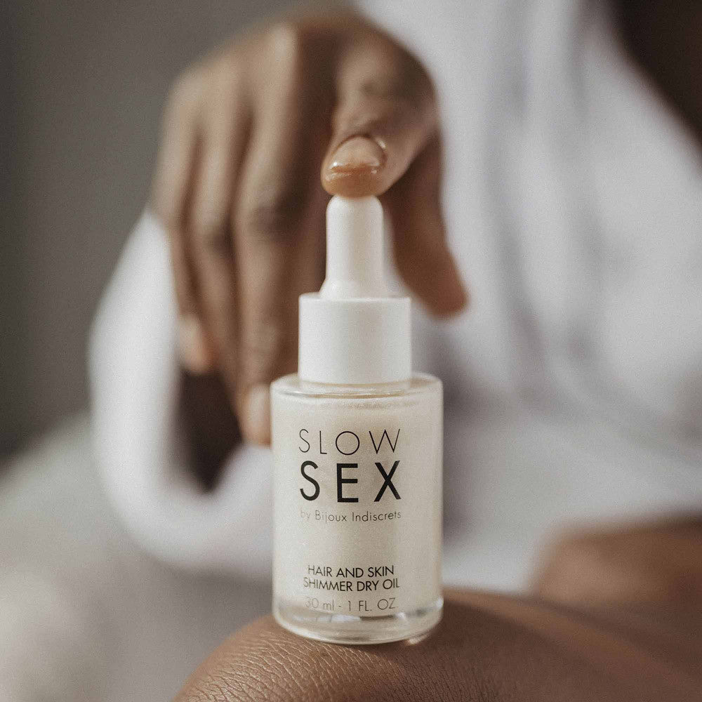 Brilliant intimate oil slow sex - Slow Sex shiny intimate oil