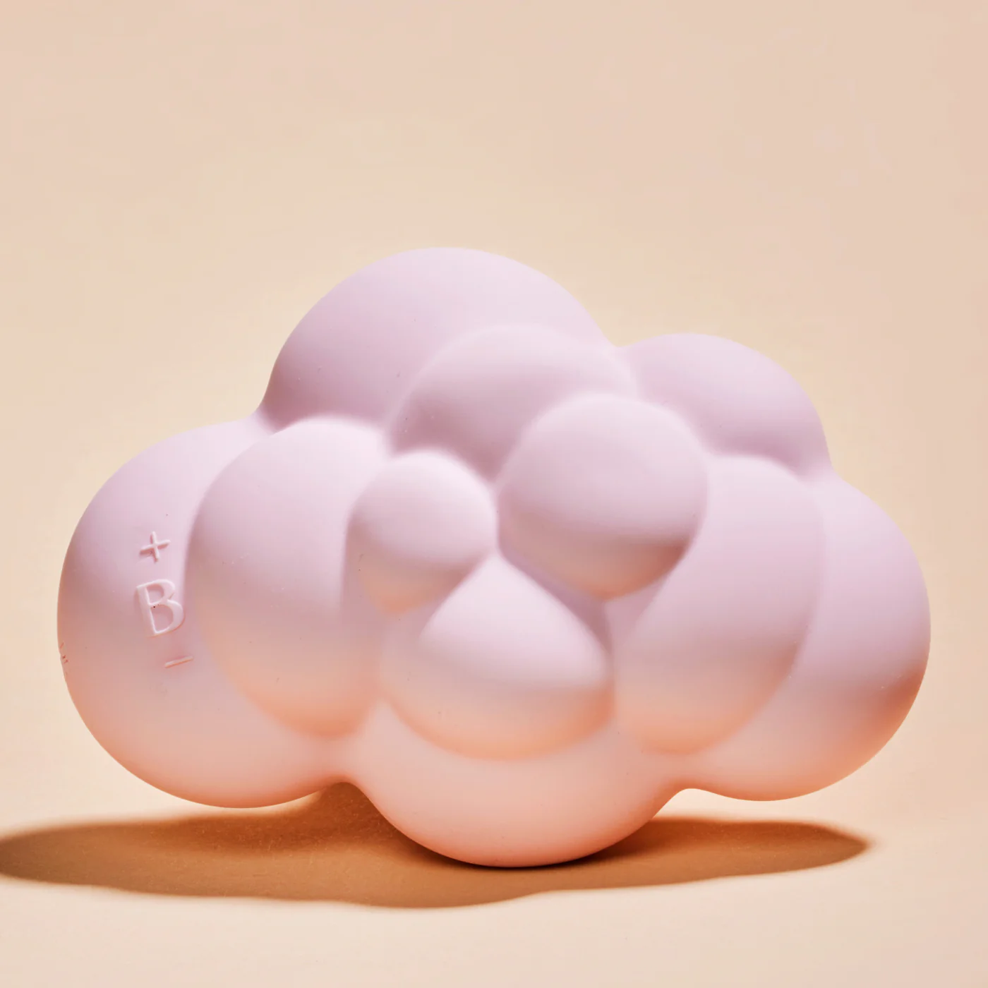 Bée mouth vibrant pebble cloud