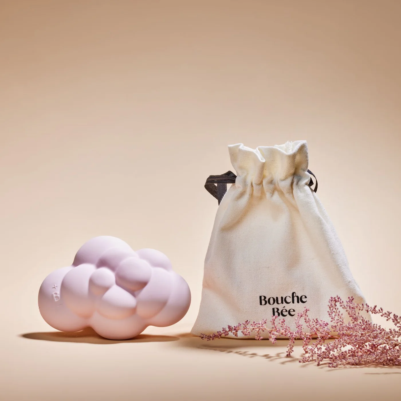 Bée mouth vibrant pebble cloud