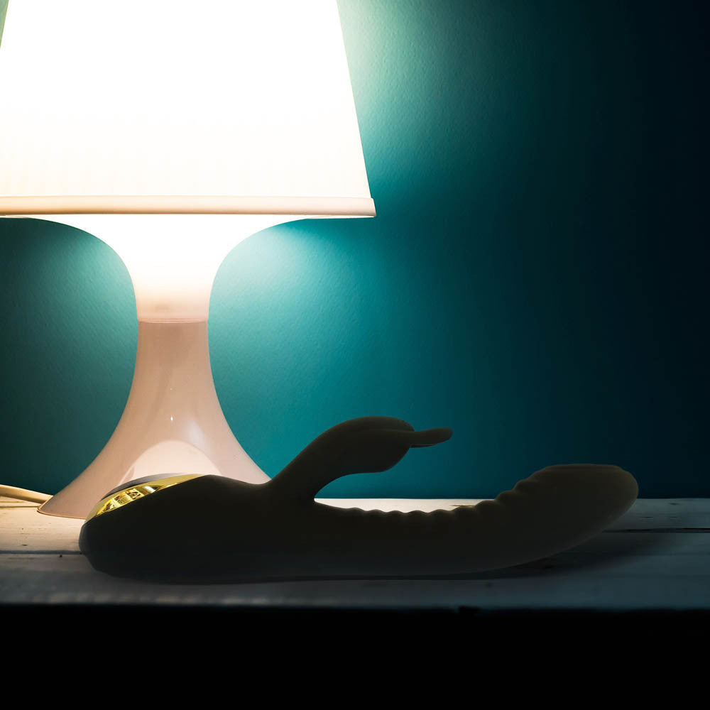 ÖKI tapping rabbit - Refurbished - ÖKI Triple Stimulation Rabbit