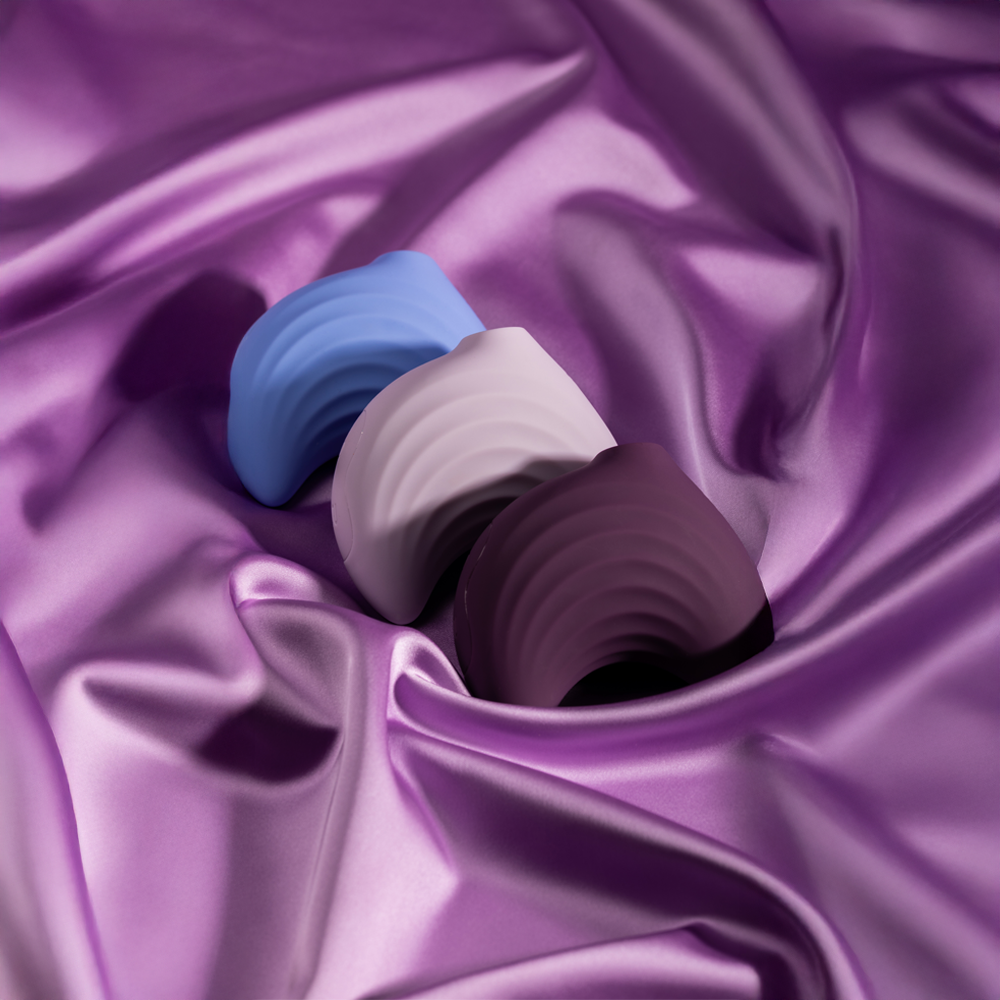 Moon 2-in-1 stimulator from HYYO 