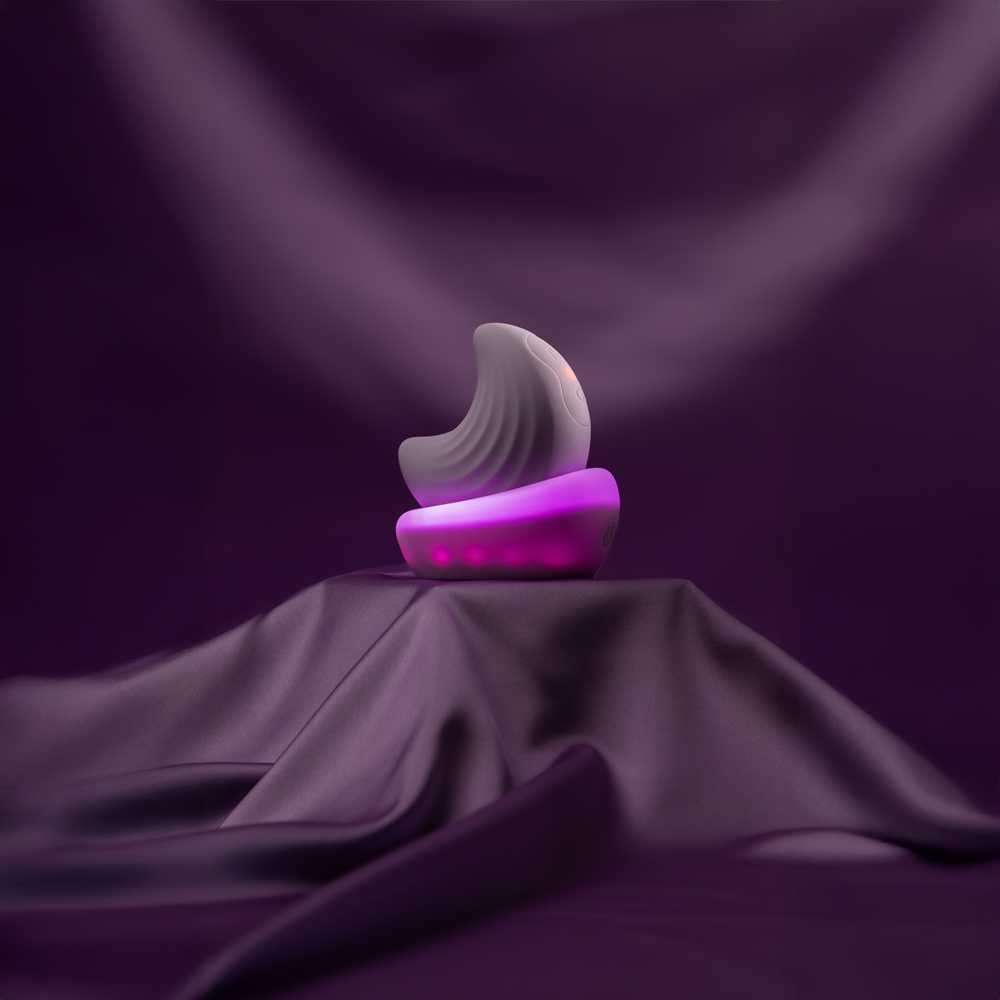 Moon 2-in-1 stimulator from HYYO  - Lilac