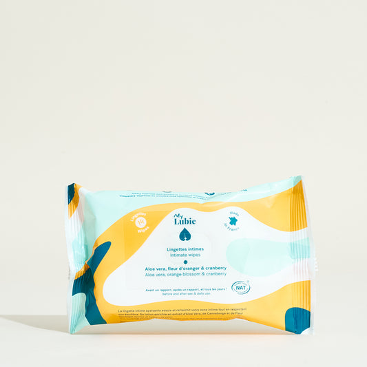 Natural and soothing intimate wipes