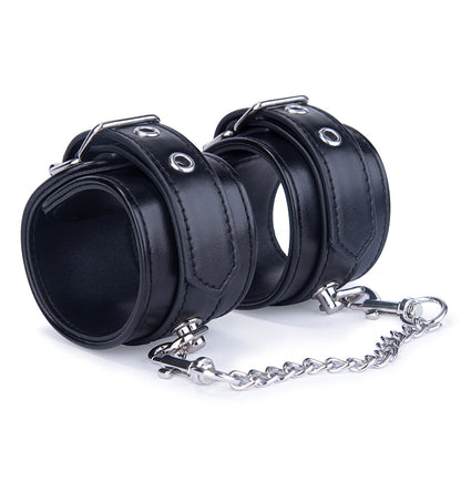 Luxury wrist handcuffs Bond