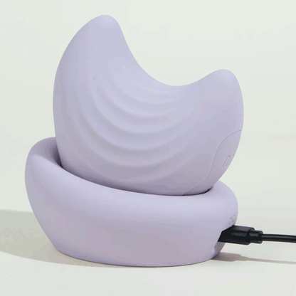 Moon 2-in-1 stimulator from HYYO  - Lilac