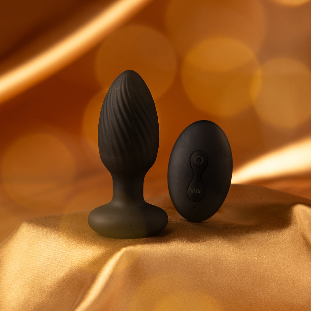 Remote controlled vibrant plug