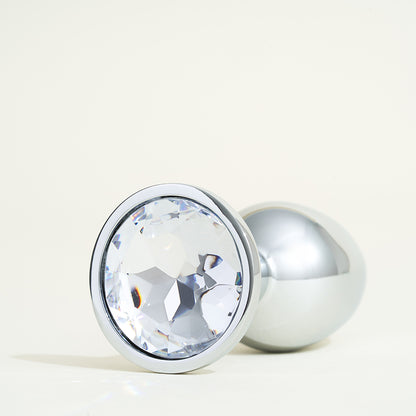Metal plug with rhinestone diamond butt