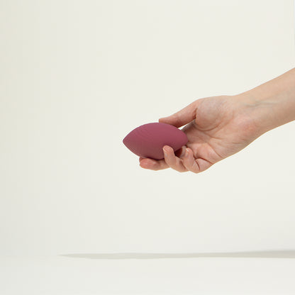 Pebble Vibrating Milos from HYYO 