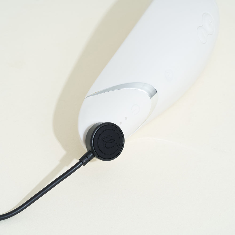 Offizielles Womanizer-Geschenkset des Films Pour le plaisir - Weiß