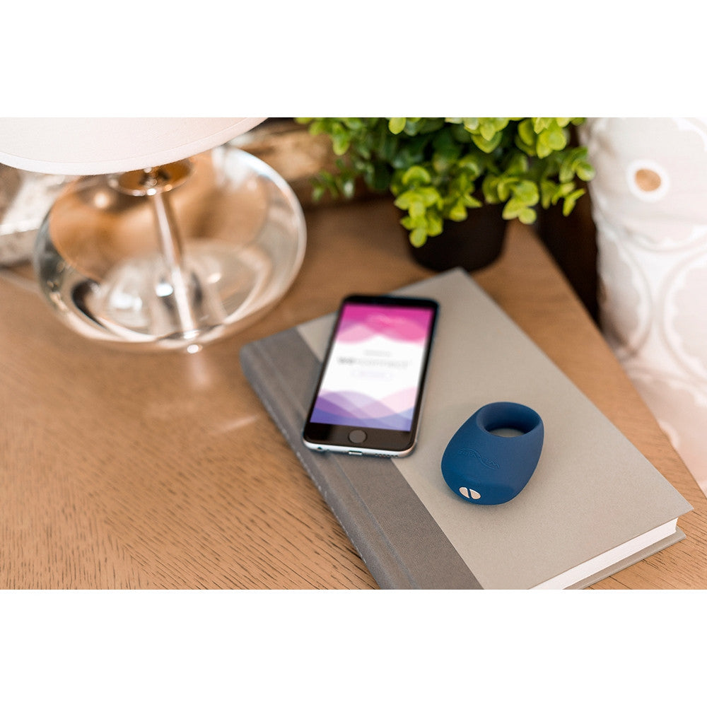 Pivot connected vibrant ring - Blue